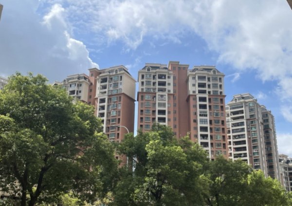 配资网站排名 中山某楼盘推出“9块9首付买房、一年房贷3.5万元”